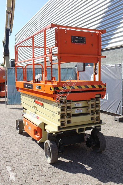 Plataforma elevadora JLG