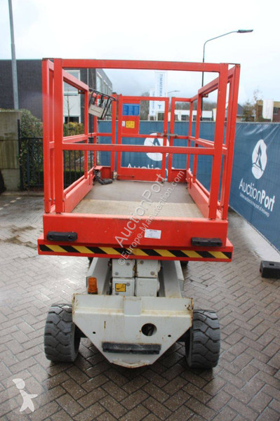 Plataforma elevadora Hollandlift MONOSTAR Y-64EL14