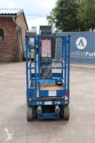 Plataforma elevadora Skyjack SJ12