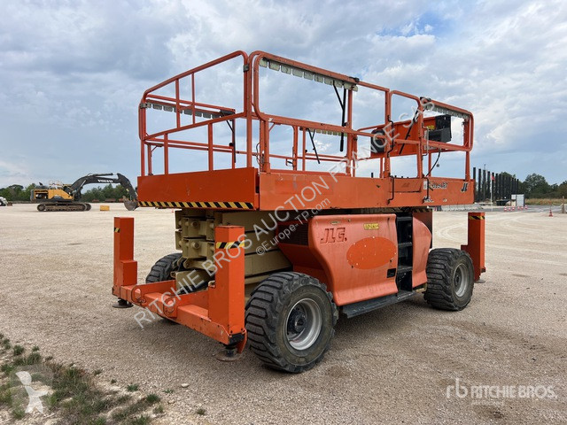 Plataforma elevadora JLG