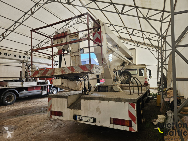 Plataforma elevadora MAN L2000