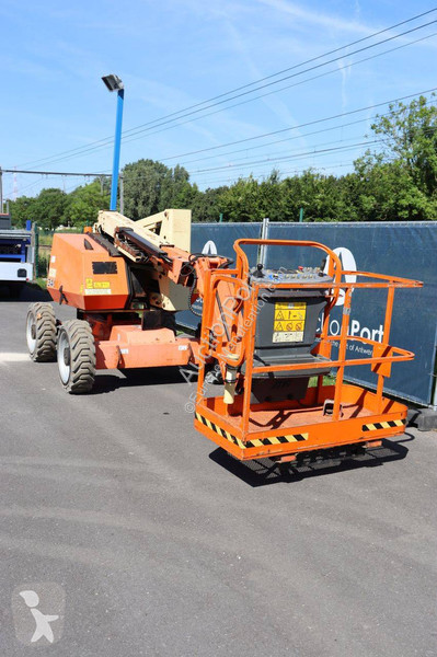 Автовишка JLG