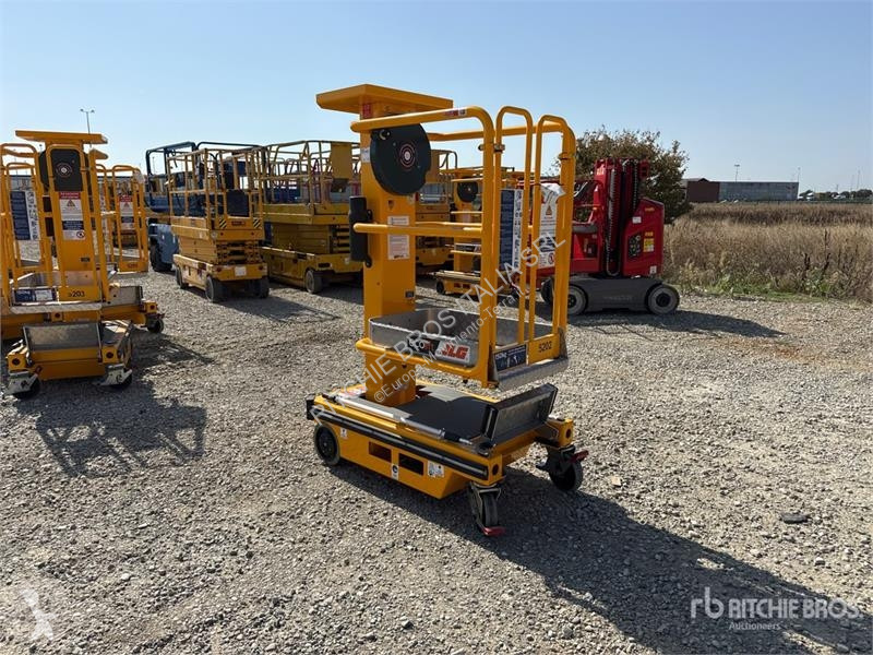 升降机 JLG ECOLIFT Vertical Mast Lift
