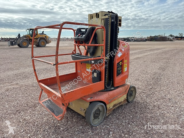 Plataforma elevadora JLG 8E