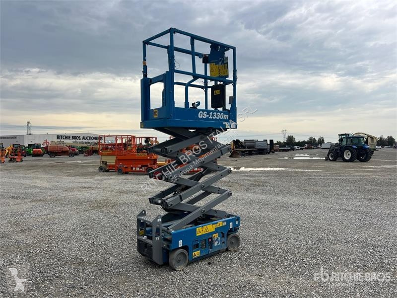 Emelőkosár Genie GS-1330 Electric Scissor Lift