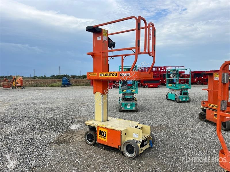 Nacelle JLG 1230 Vertical Mast Lift