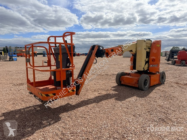 Автовышка JLG E300