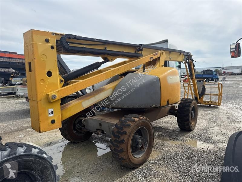 Plataforma Haulotte HA20 Articulating Boom Lift...