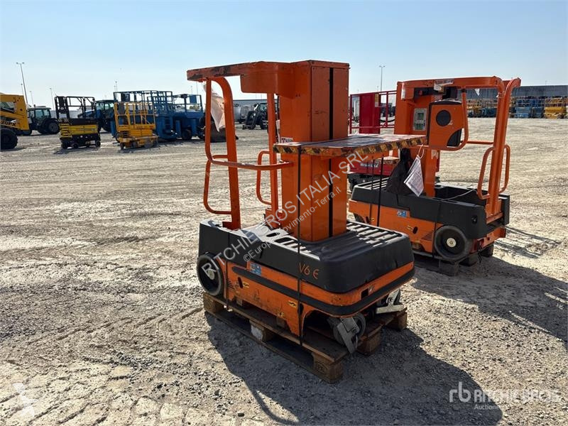 升降机 Airo V6 E Vertical Mast Lift