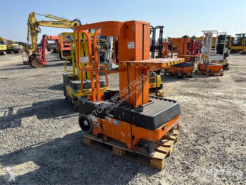 升降机 Airo V6 E Vertical Mast Lift