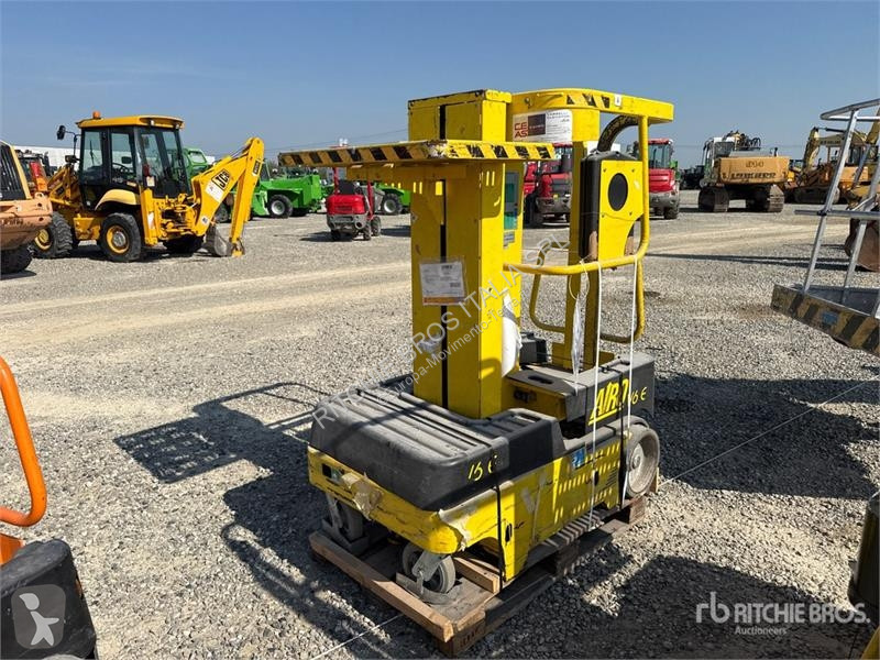 升降机 Airo V6 E Vertical Mast Lift
