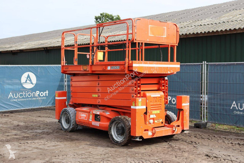 升降机 JLG M4069