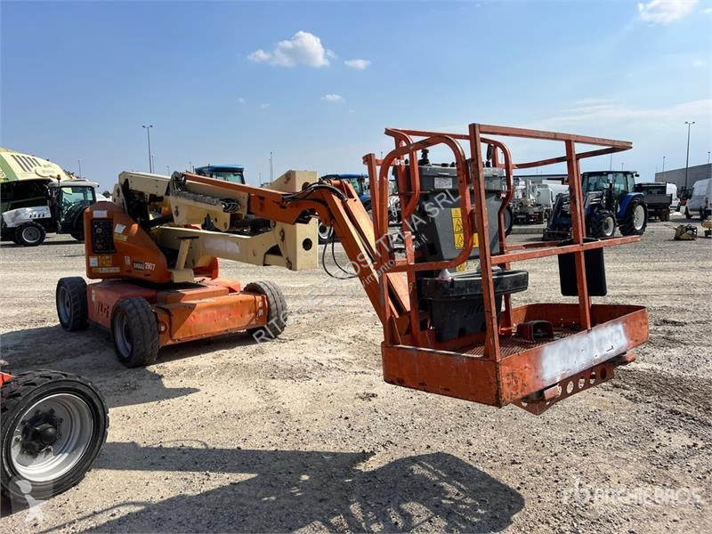 Emelőkosár JLG Articulating Boom Lift
