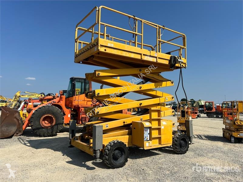 Emelőkosár Haulotte Diesel Scissor Lift