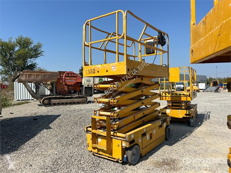 Nacela Haulotte Comact 12 Electric Scissor Lift