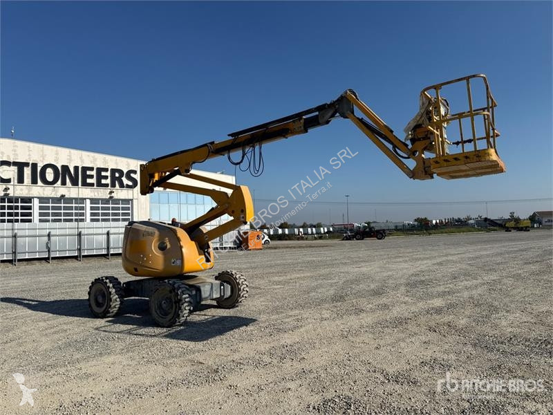Emelőkosár Haulotte Articulating Boom Lift