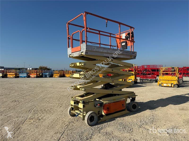 Emelőkosár JLG Electric Scissor Lift