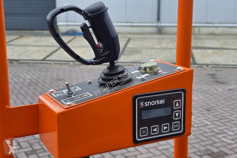 Emelőkosár Snorkel S3010E New, Self-Propelled...
