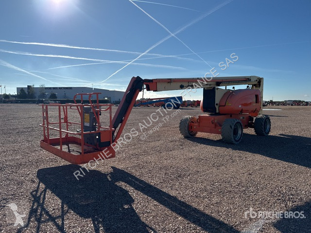 Plataforma elevadora JLG