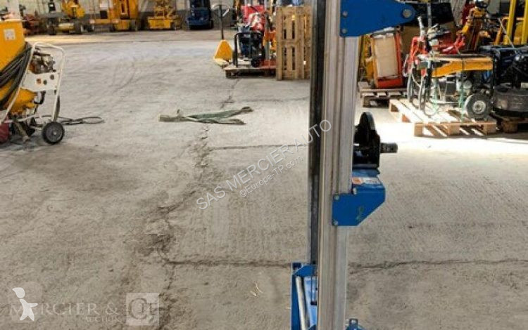 Plataforma elevadora Genie leve-materiaux vertical