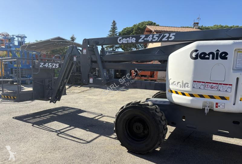 Plataforma Genie Z45/25