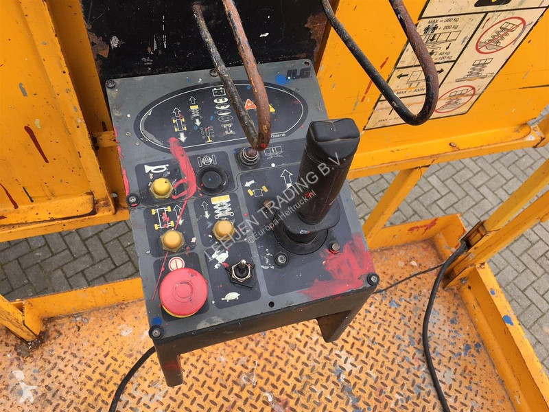 Piattaforma aerea JLG