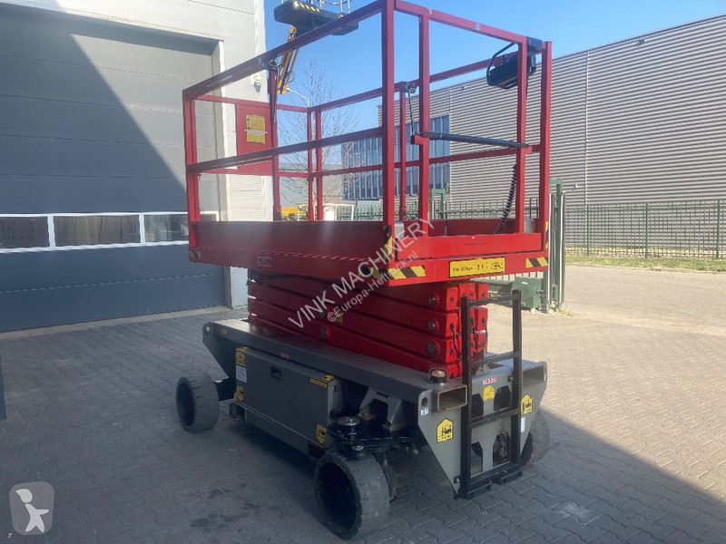 منصة تلسكوبية Hollandlift HL 9714
