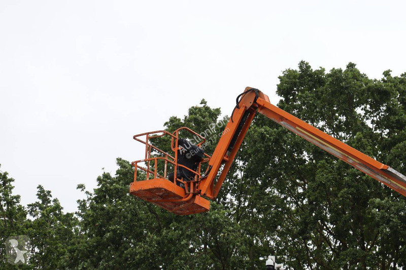 Plataforma elevadora JLG