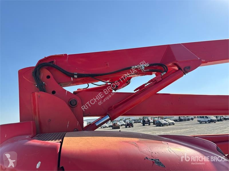 Автовышка Manitou