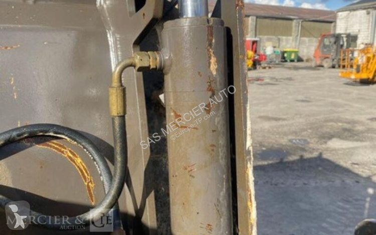 Incarcator  chargeuse a tourelle articulee diesel