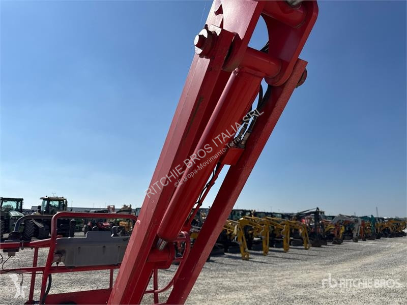 Emelőkosár Haulotte Articulating Boom Lift