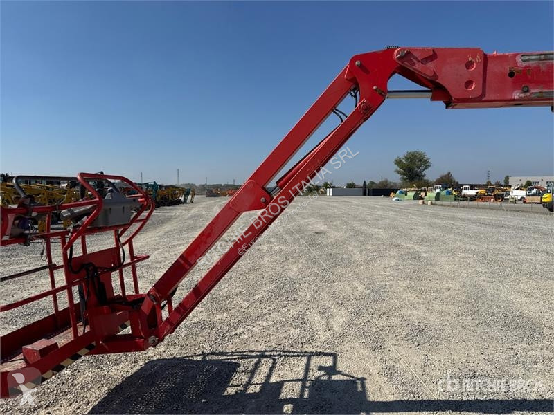 Emelőkosár Haulotte Articulating Boom Lift