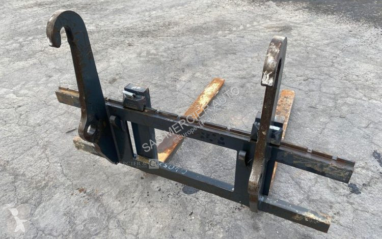 Incarcator  chargeuse a tourelle articulee diesel