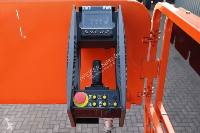 Hoogwerker JLG ERT3369 Unused, Electric, 12m...