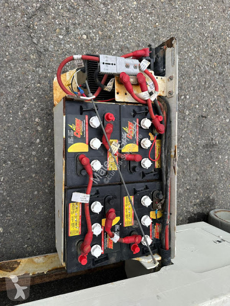 منصة تلسكوبية Genie GS-2646