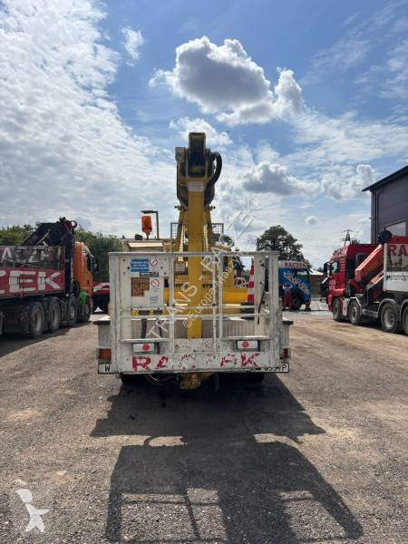 Plataforma elevadora MAN