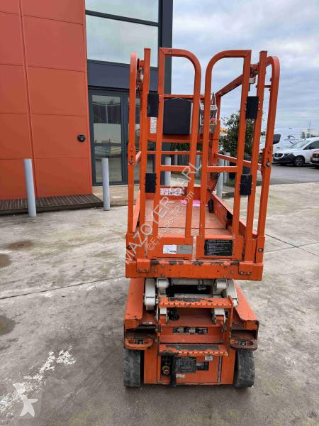منصة تلسكوبية Snorkel  S3215E