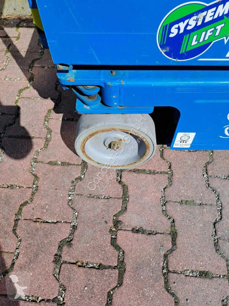 Vysokozdvižná plošina Genie GRC 12