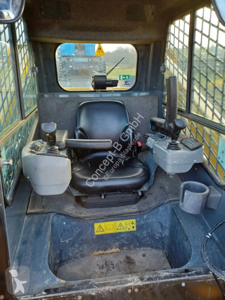 Shovel Gehl RT 175