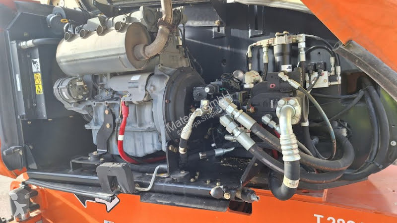 Piattaforma aerea JLG