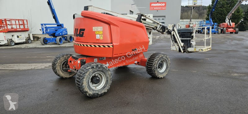 Piattaforma aerea JLG 450AJ