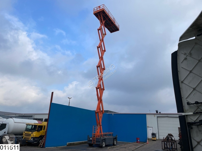 Plataforma JLG 24.5M, 750KG, 4160h