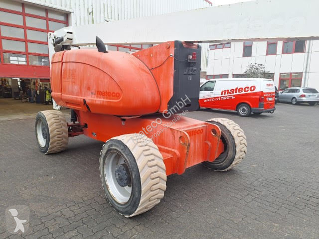 Piattaforma aerea JLG