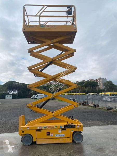 منصة تلسكوبية Haulotte Compact 12