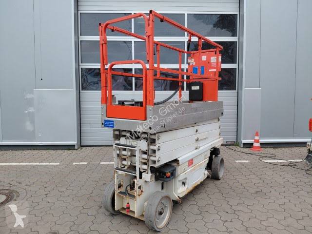 Piattaforma aerea JLG