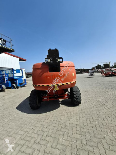 Piattaforma aerea JLG