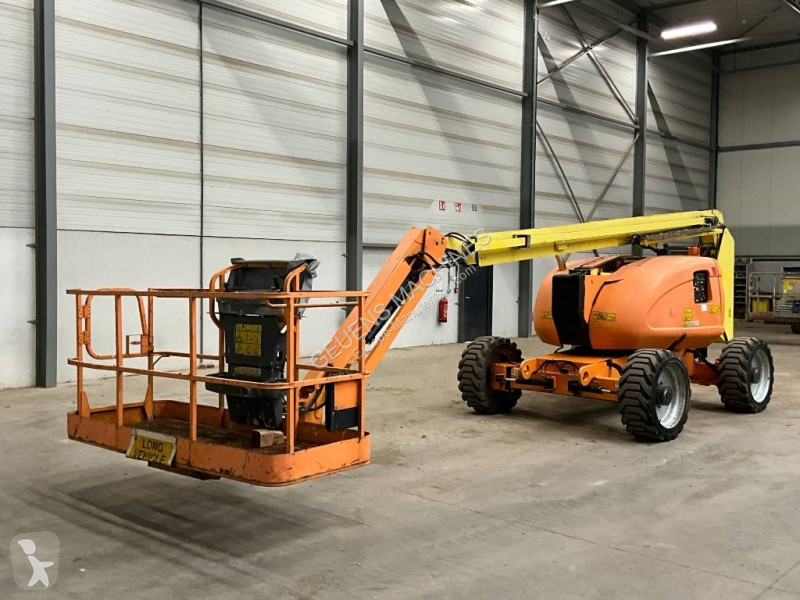 Lift JLG 4x4x4