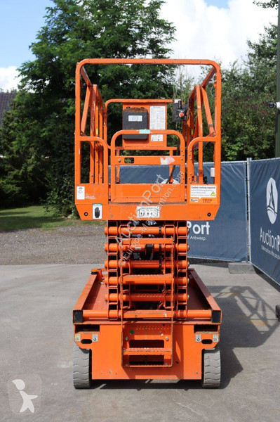 Piattaforma aerea PB PB S140-12EC