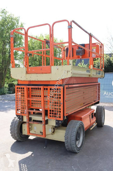 Piattaforma aerea JLG