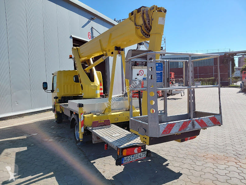 Nacelle Ruthmann TBR 220 / NISSAN CABSTAR